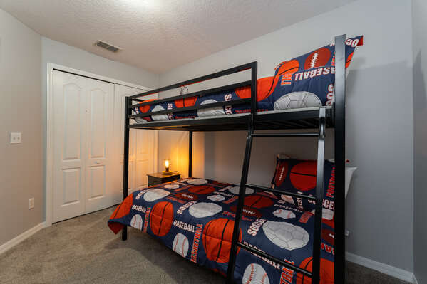 Bedroom 4 with twin bunks