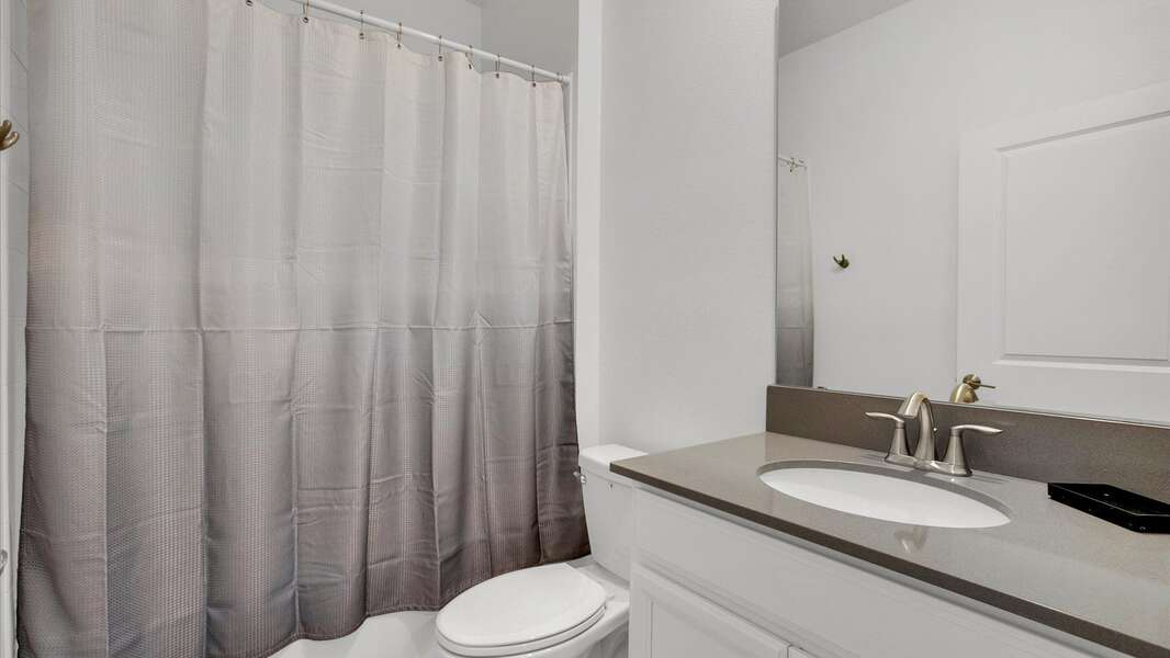 Hall Bathroom 3 Downstairs
Tub/Shower Combo