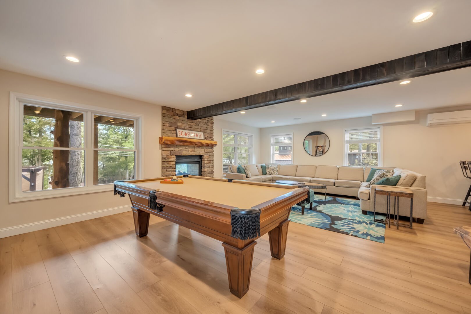 Pool Table, Indoor/Outdoor Fireplace and Lounge on 2nd Floor Game Room