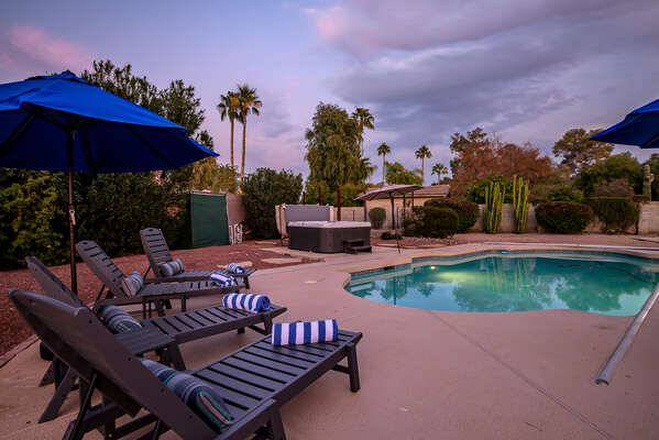 Private Heated Pool, Hot tub and lounge seating