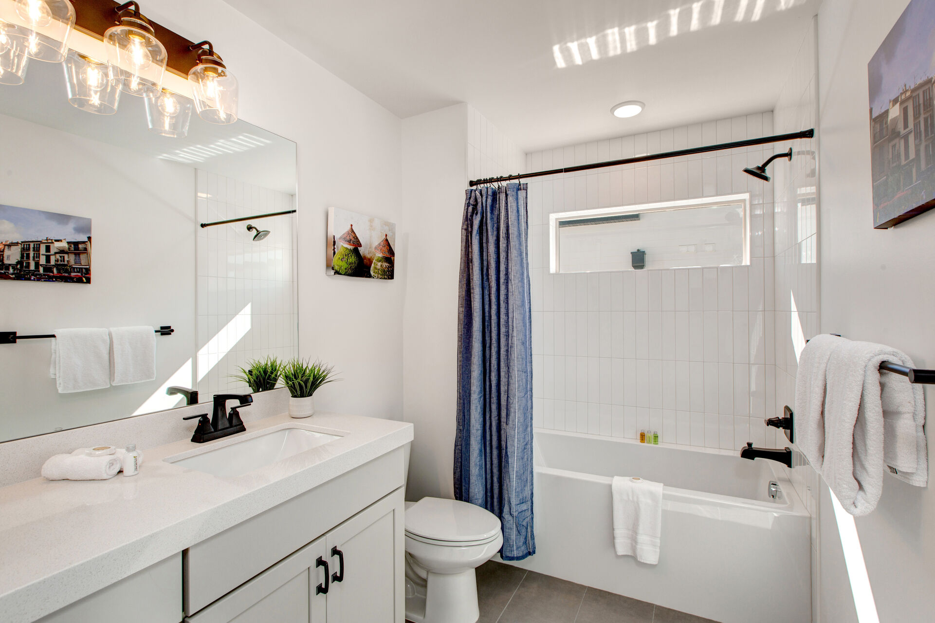 Master Bath 2 with a Tub/Shower and Walk-in Closet