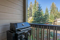 Deck with Private gas BBQ