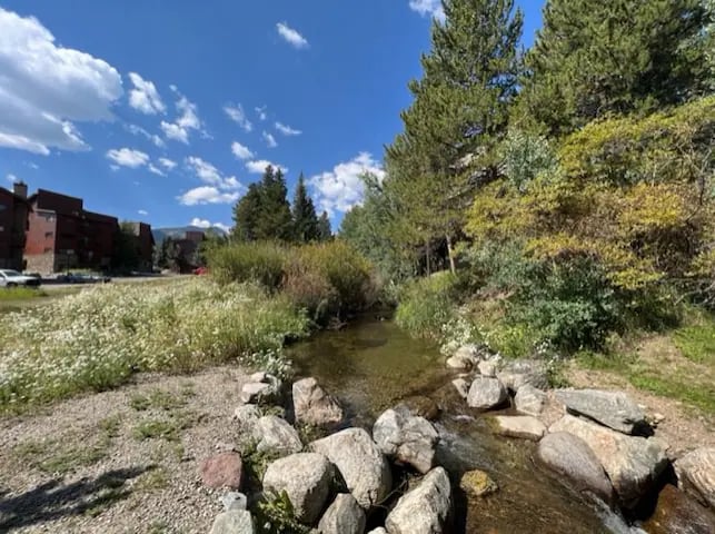 The Spectacular Sawmill Creek cascades through the condo complex filling the air with the invigorating sounds of Breckenridge's finest crystal clear mountain run off water.