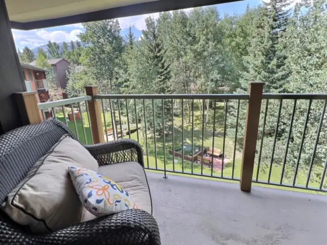 Ahhh.... The views, the fresh mountain air.  Imperial View is the perfect place for a romantic getaway, a fun gathering of 2-3 couples or 2 families.
