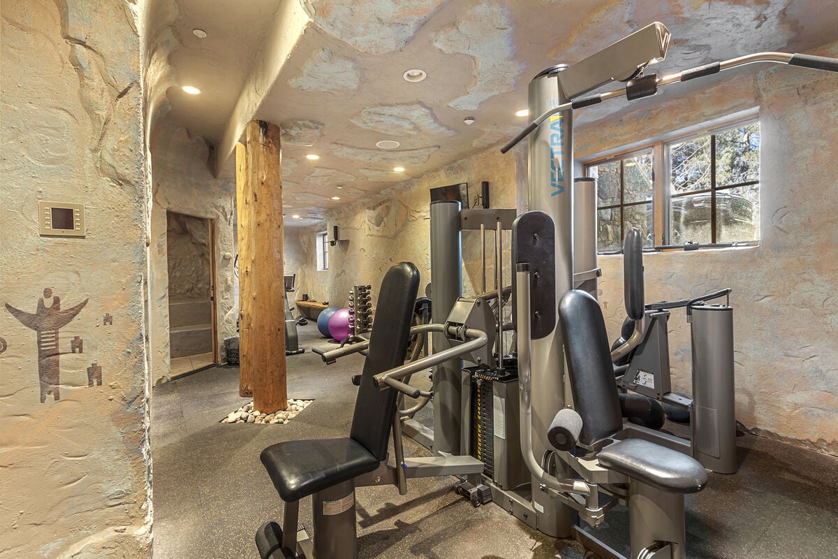 Full size gym, with everything needed for a complete workout while on vacation or retreat.