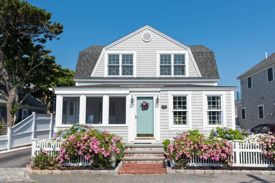 Wonderful and welcoming - 5 Zylpha Road Harwich Port Cape Cod - The Sandbox - NEVR