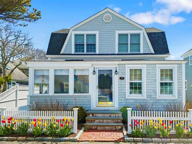 Welcome to your home away from home - 5 Zylpha Road Harwich Port Cape Cod - The Sandbox - NEVR