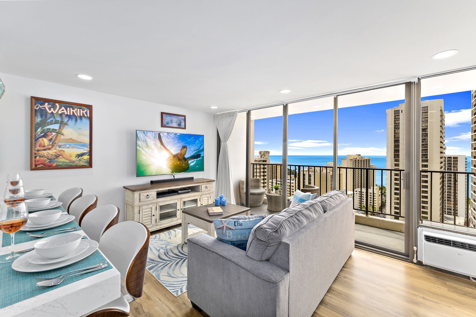 Beautifully remodeled condo with Ocean view
