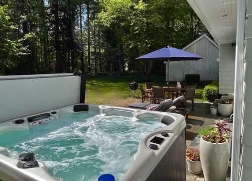 hot tub available year round