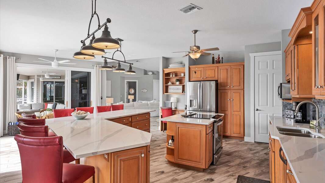 Huge kitchen- perfect for entertaining