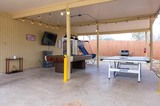 Covered Patio with Outdoor TV