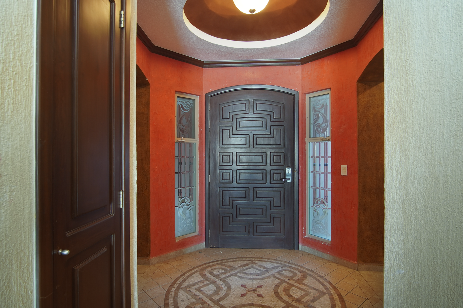 Entryway with leaded glass and dome