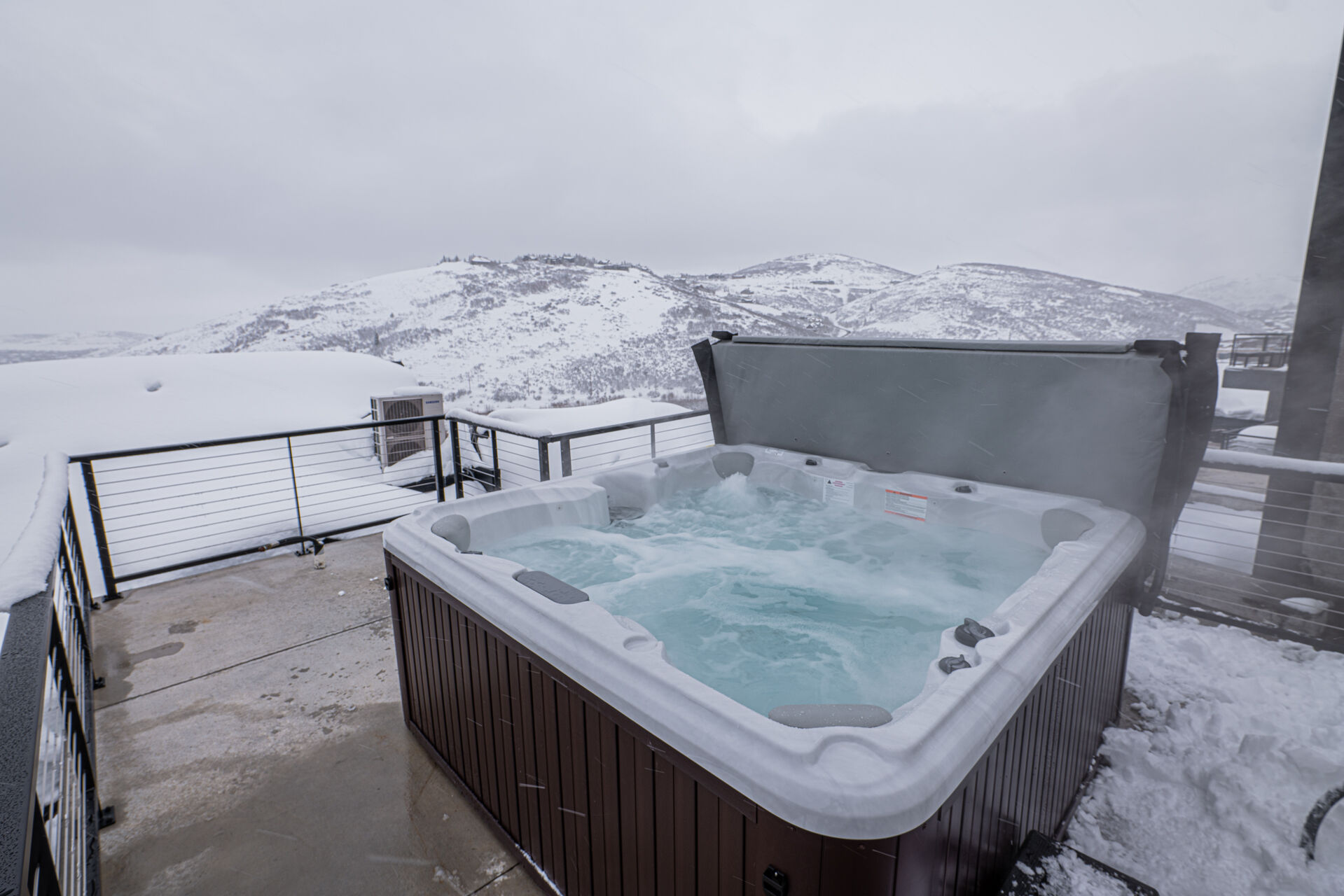 Private hot tub overlooking all of Park City