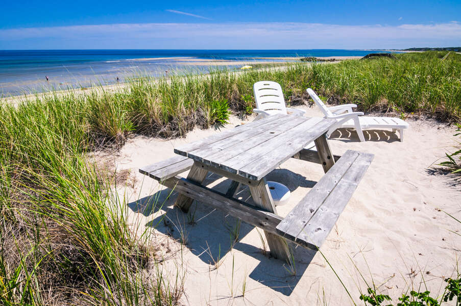 Outdoor seating to enjoy view - 219 North Shore Boulevard - Beach Life