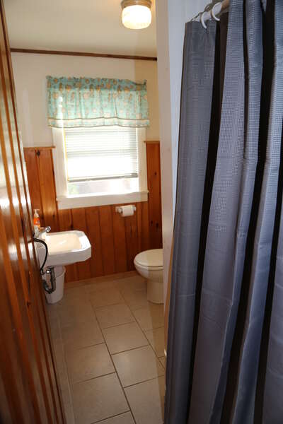 Bathroom 1- Full w/ Shower- 6 White Cap Path