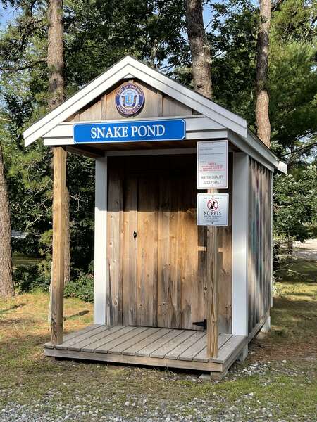 Located 3 minutes away from Snake Pond.