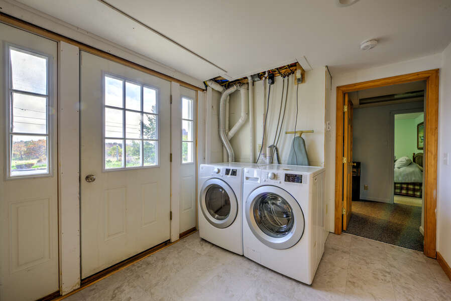 Washer / Dryer available to guests.