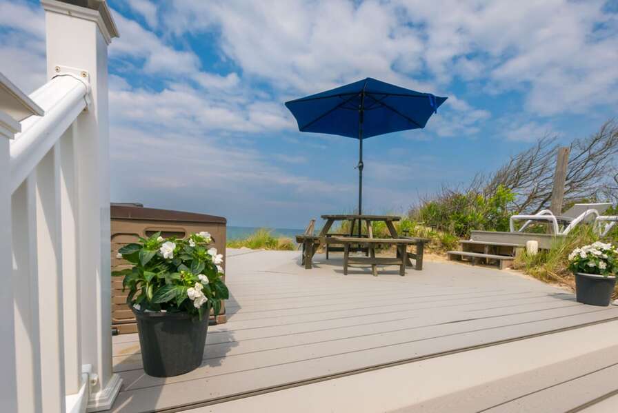 A few steps up to the raised deck to enjoy the views of Spring Hill Beach!