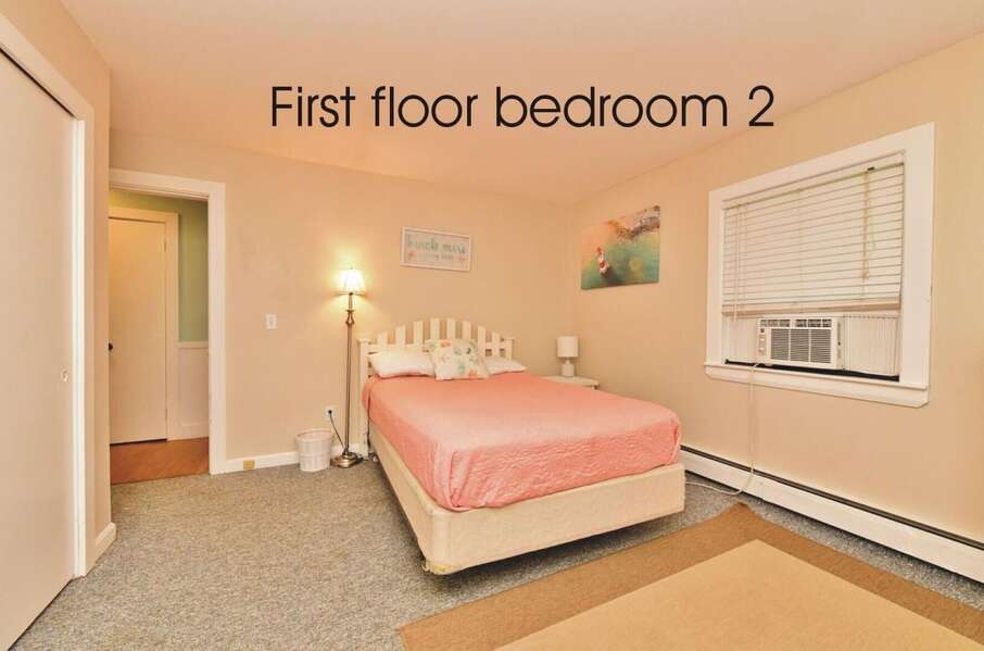 Bedroom 2 - Double bed - 1st floor.