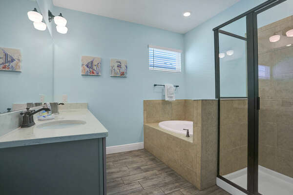 En-suite includes a walk in shower and garden tub.