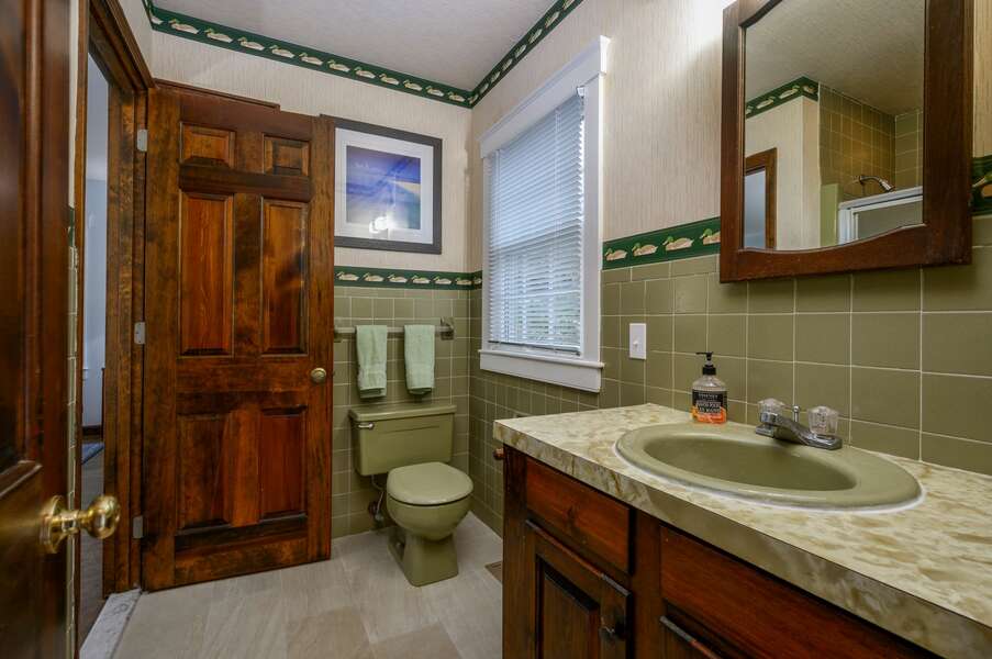 Bathroom #2 is a full bathroom located off of the side entry - 4 Portview Road Chatham Cape Cod - Castlerea - NEVR