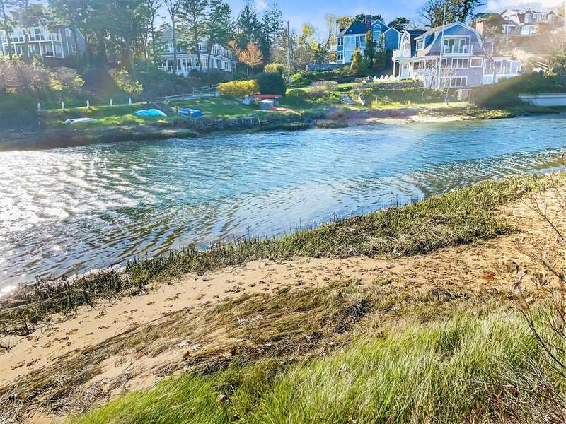 Perfect beachfront for kayak launching, exploring or sun bathing - 4 Portview Road Chatham Cape Cod - Castlerea - NEVR