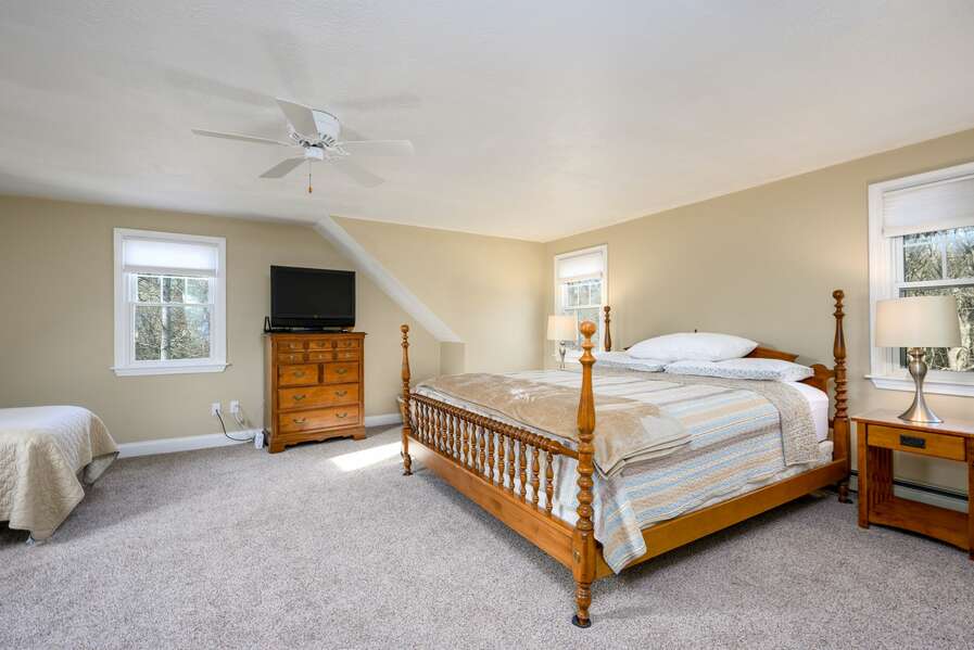 Bedroom 4 - King & 2 Twins - 2nd Floor - 68 Pebble Lane North Falmouth