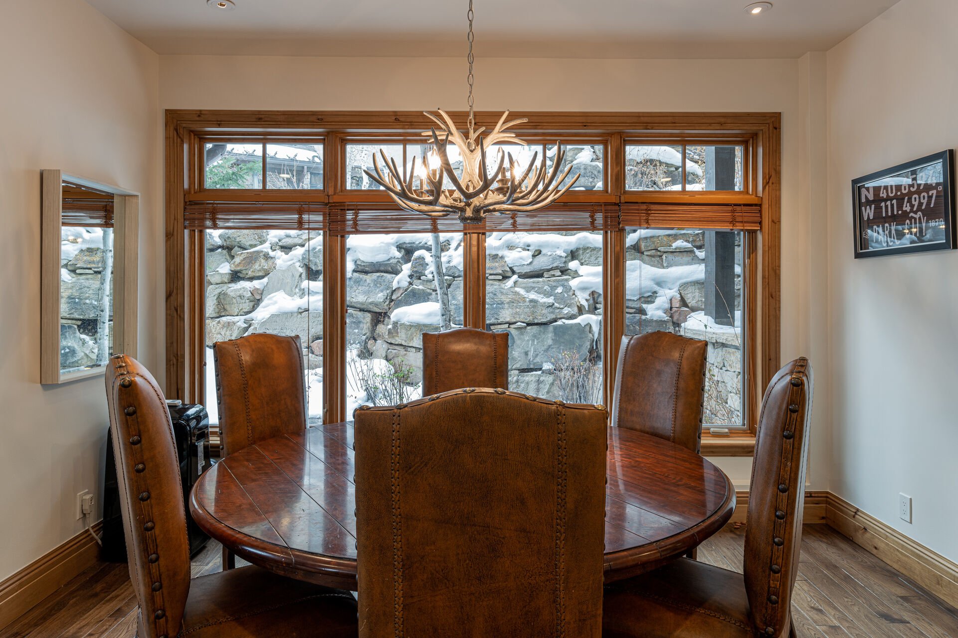 Dining area offers a table with seating for six