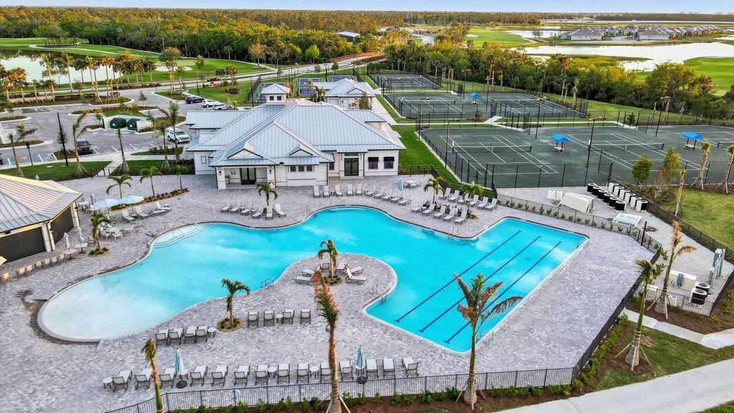 Heritage Landing clubhouse aerial of pool