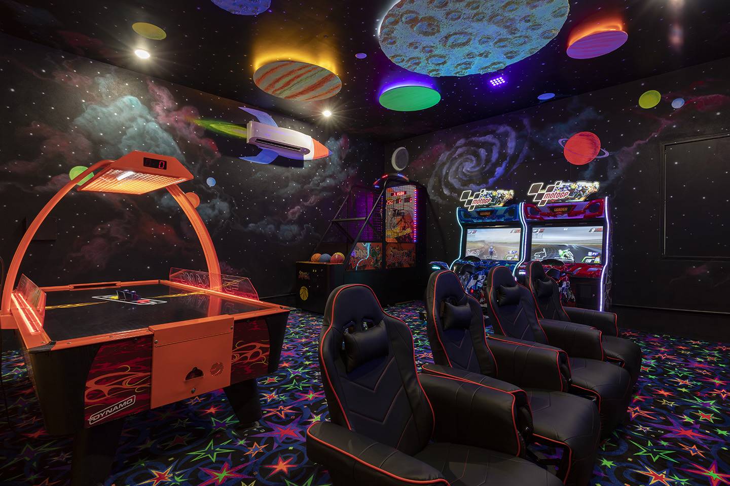 [amenities:game-room:1] Game Room