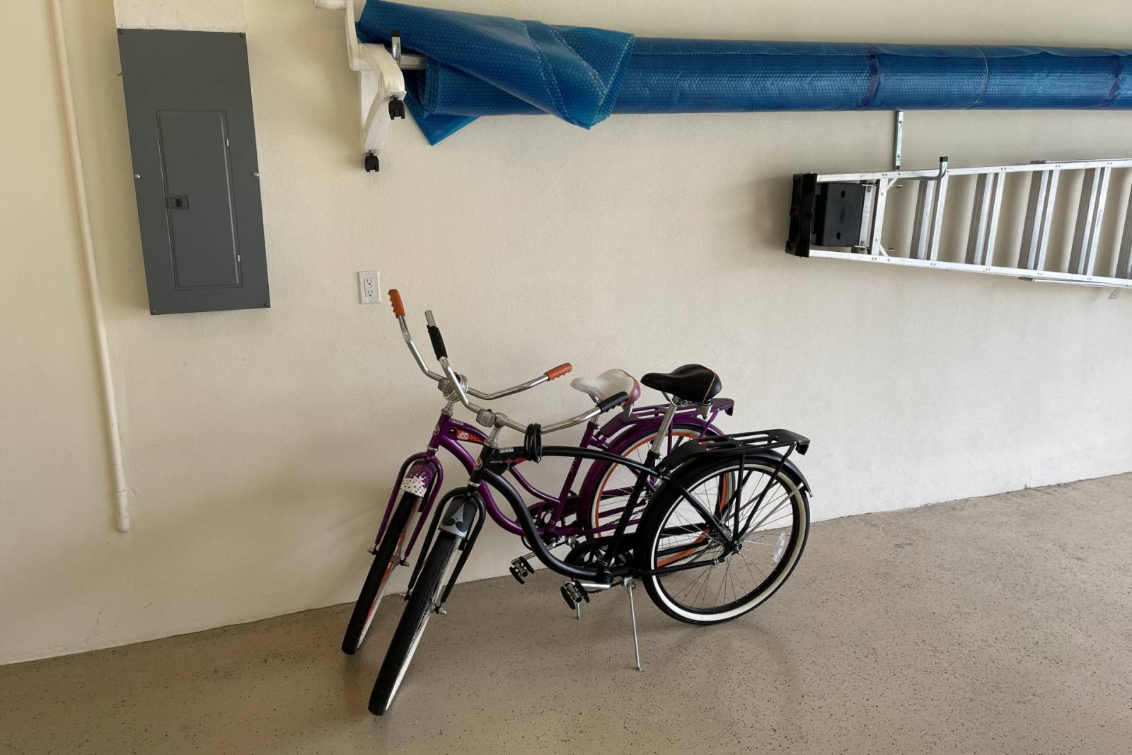 bikes at vacation rental Cape Coral FL