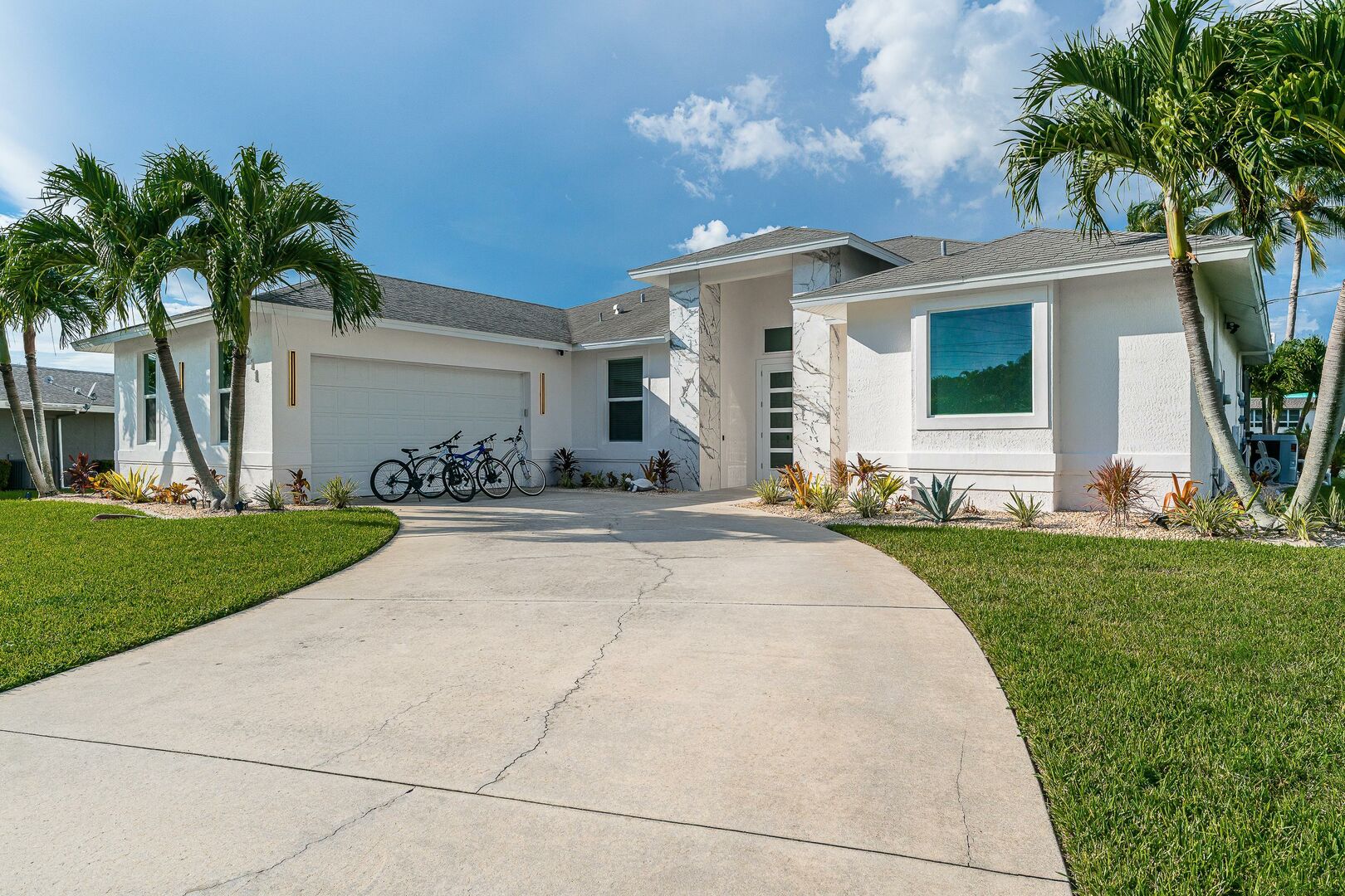 Luxury vacation rental in Cape Coral