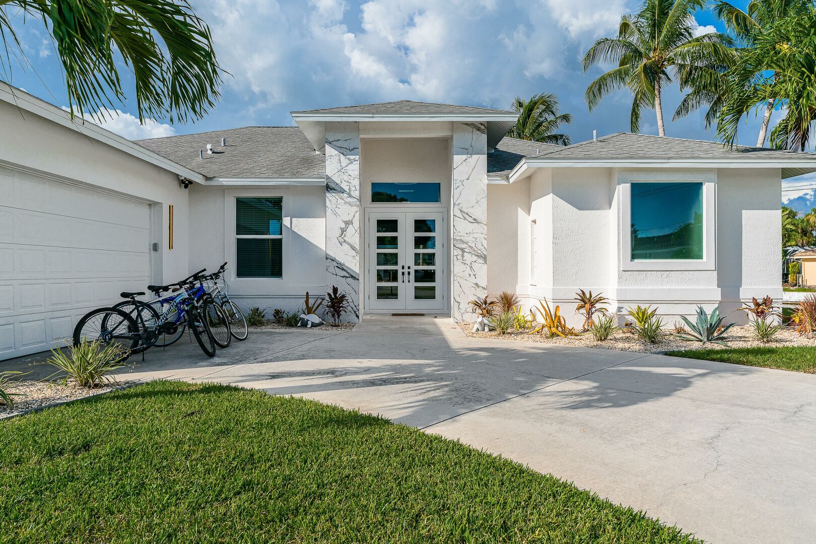 Luxury vacation rental in Cape Coral