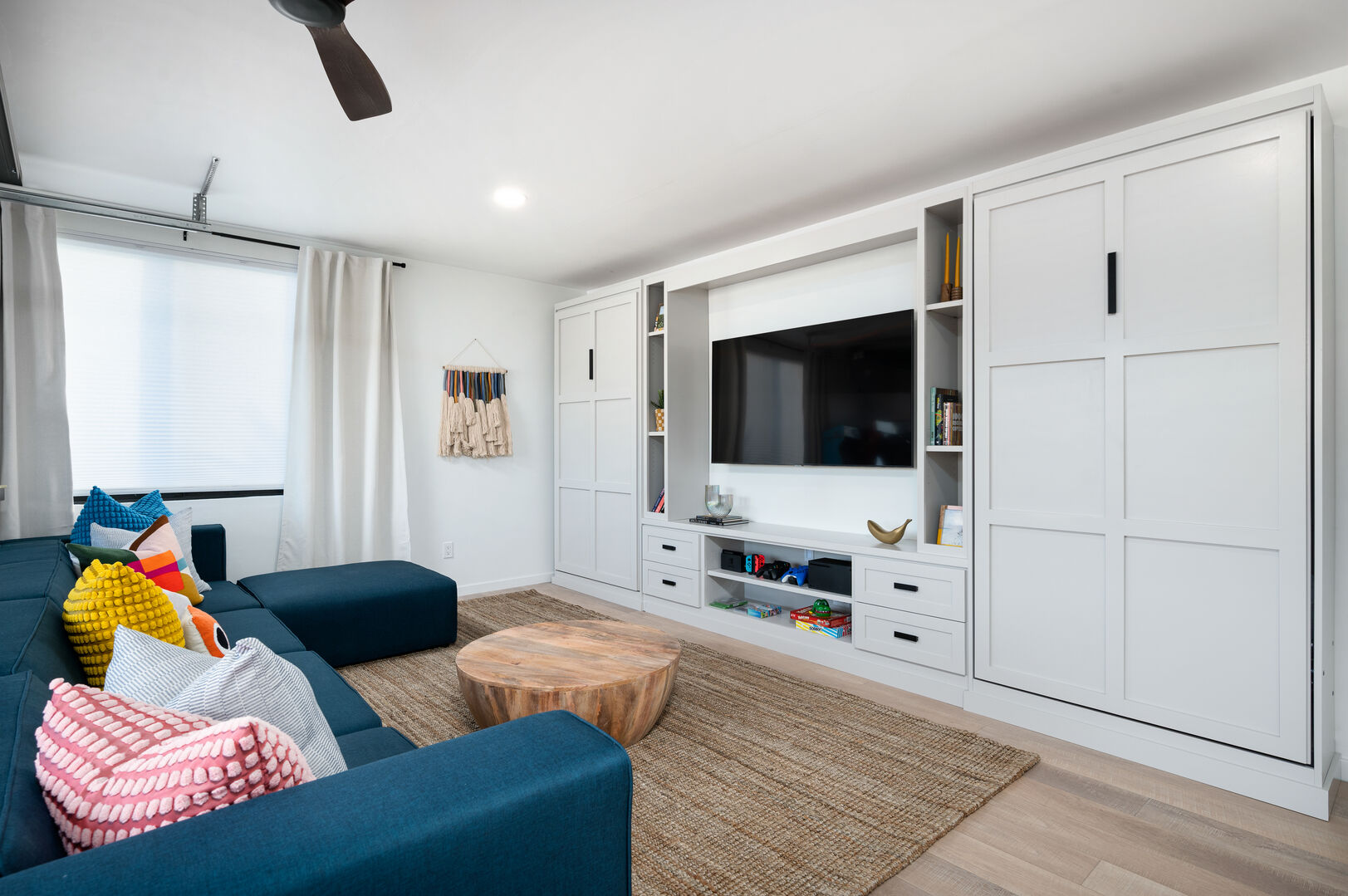 This bonus room is both for entertainment and has 2 surprises!