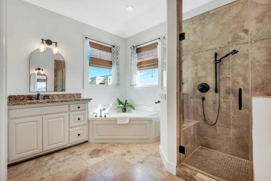 King master suite bathroom (third level)