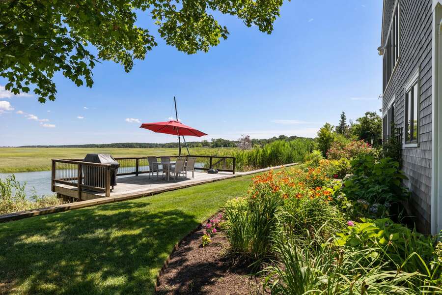 Grill and outdoor dining overlooking the tidal creek  - 7 Sunrise Lane Sandwich