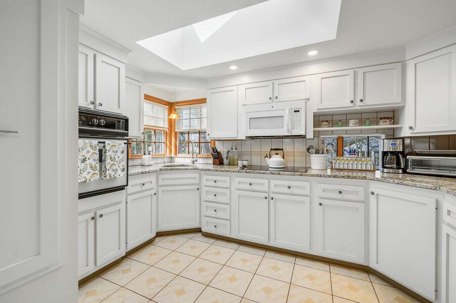 Light and bright kitchen - 20 Vacation Lane Harwich Cape Cod - At Last - NEVR