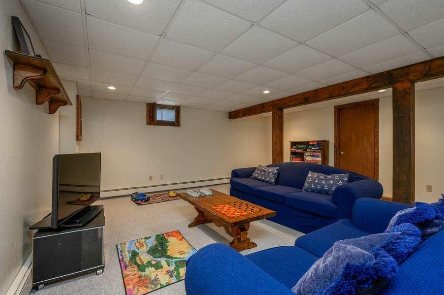 Comfortable seating for viewing content on the TV and plenty of toys and play spaces for the little ones! - 47 Whidah Drive Harwich - The Wicked Whidah - NEVR