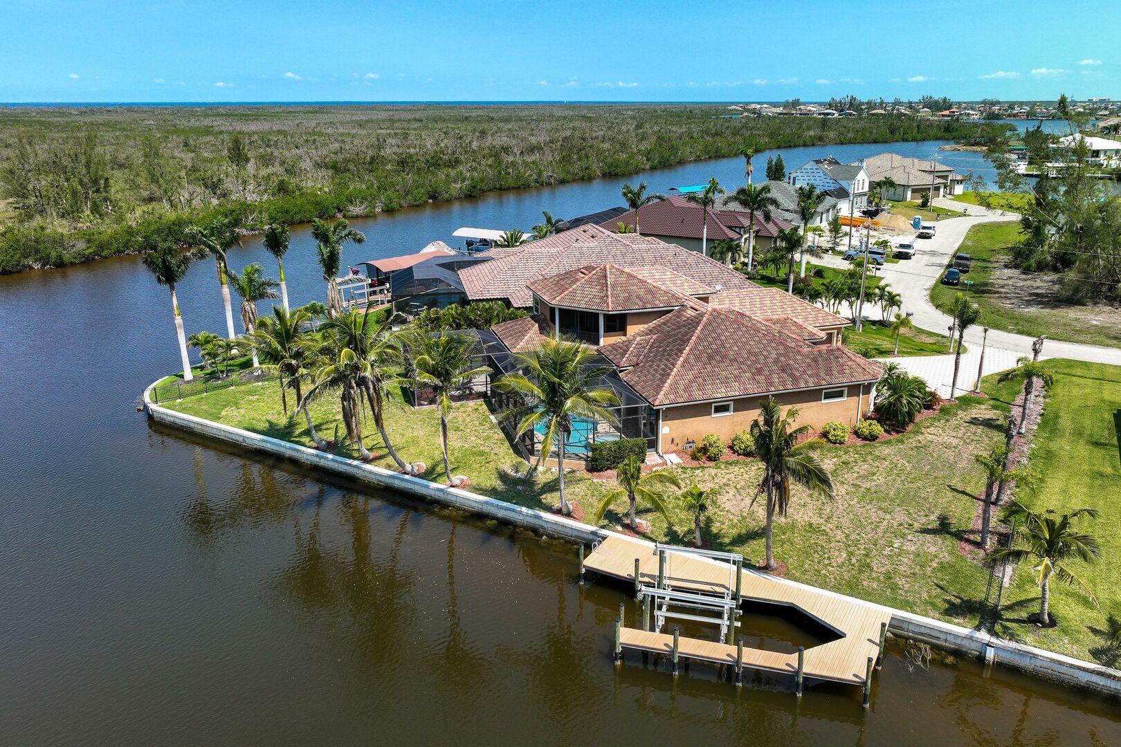Vacation rental with boat dock Cape Coral FL