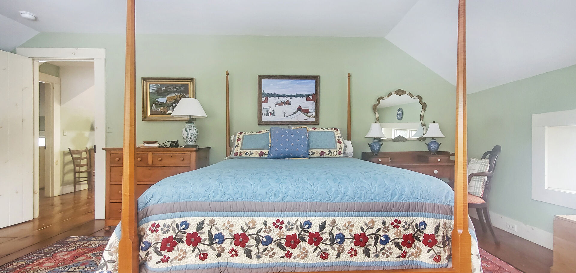The second bedroom in Suite  Queen Bed