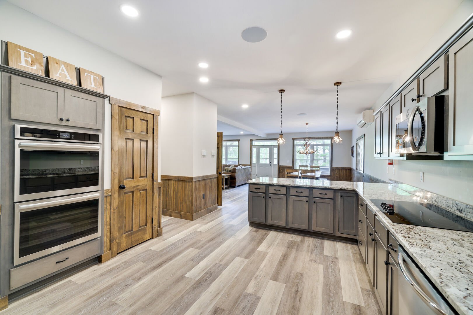 Join the Conversation!
You'll Be Able to Chat with Everyone While Cooking with this Open Concept Floor Plan.