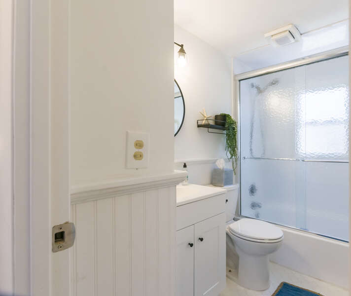 Bathroom - Shower/Tub Combo - First Floor.