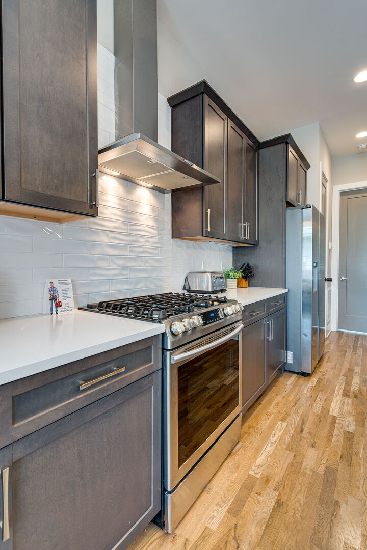 Unit 1: Full kitchen with stainless steel appliances