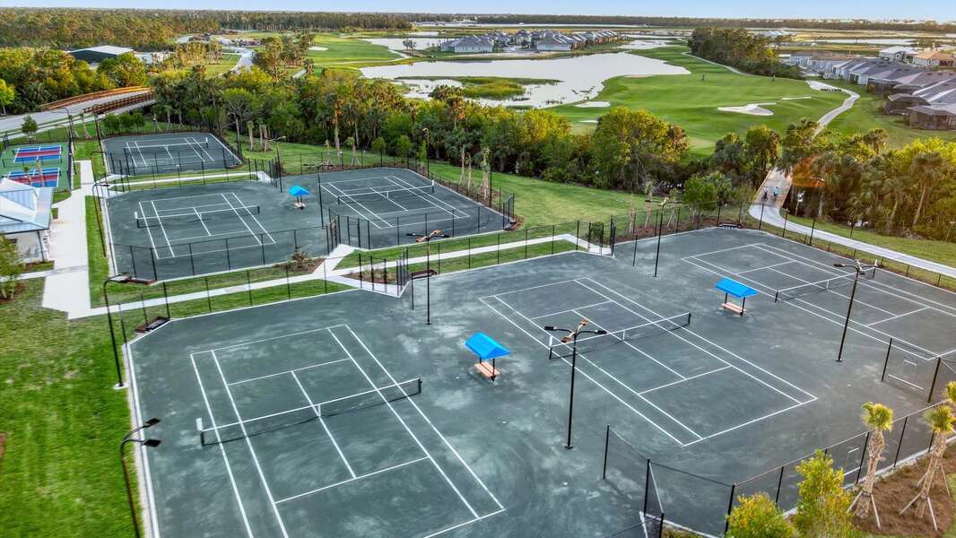 Heritage Landing clubhouse Tennis and Pickleball courts