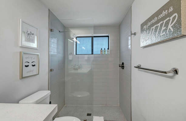 Casita 2- Bathroom with Shower