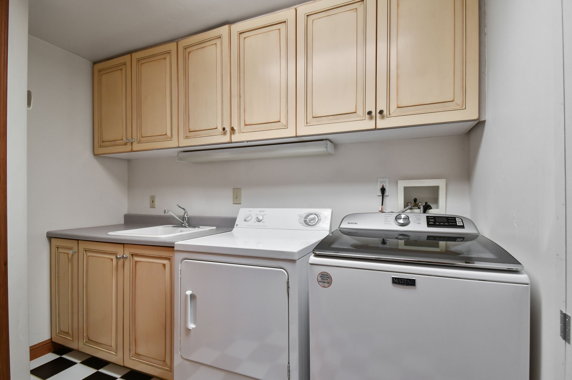 Spacious Washer/Dryer laundry room
