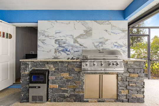 Outdoor Grill and Ice Maker