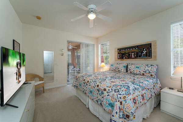 Master Suite with Queen bed