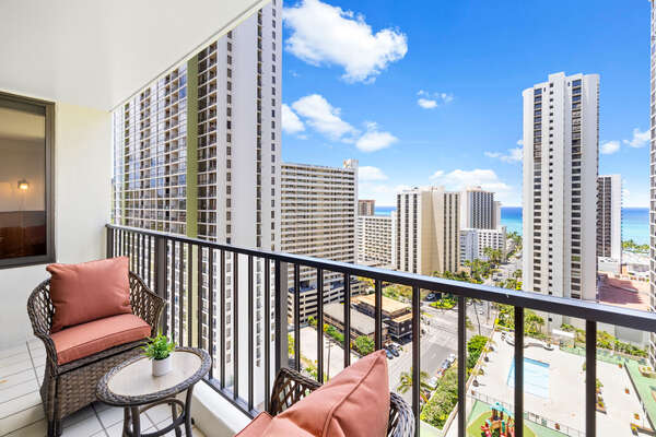 Relax on the private lanai balcony!