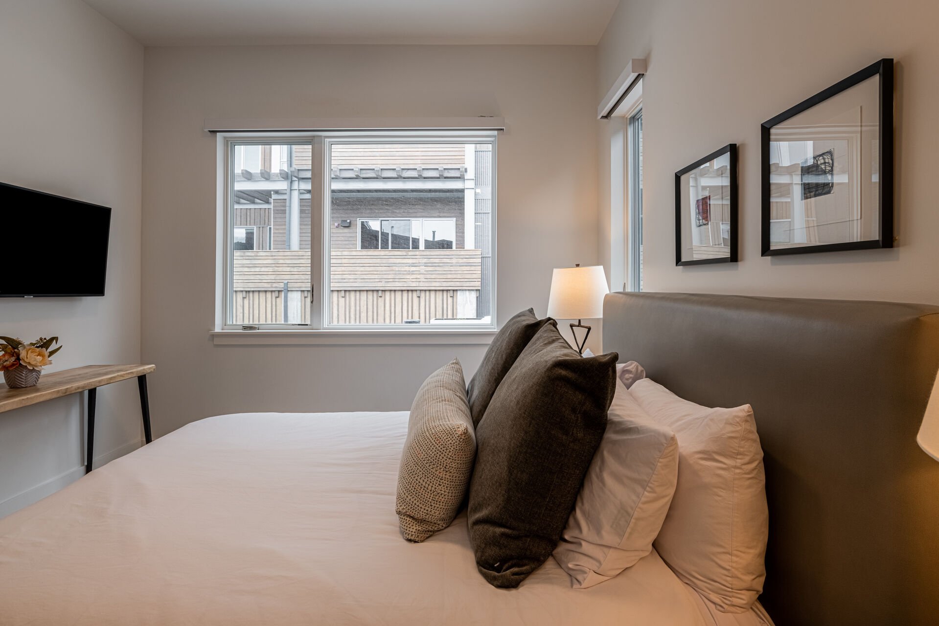 Master Bedroom 2 with a Queen Bed and Smart TV